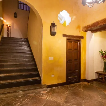 4cb4-1 Old Colonial House In The Historic Center With Pool Breakfast And Wifi 3* Cartagena